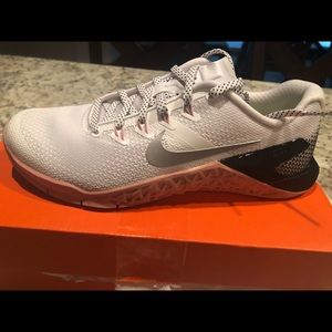 Nike Women’s Metcon 4